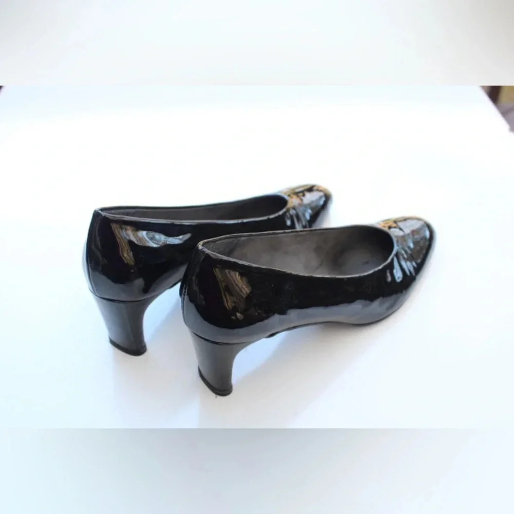 Stuart Weitzman pumps - Picture 9 of 11